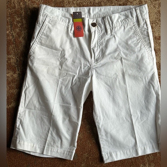 Tory Burch NWT white Bermuda Chino long shorts 25 logo buttons multiple pockets* - Picture 3 of 11
